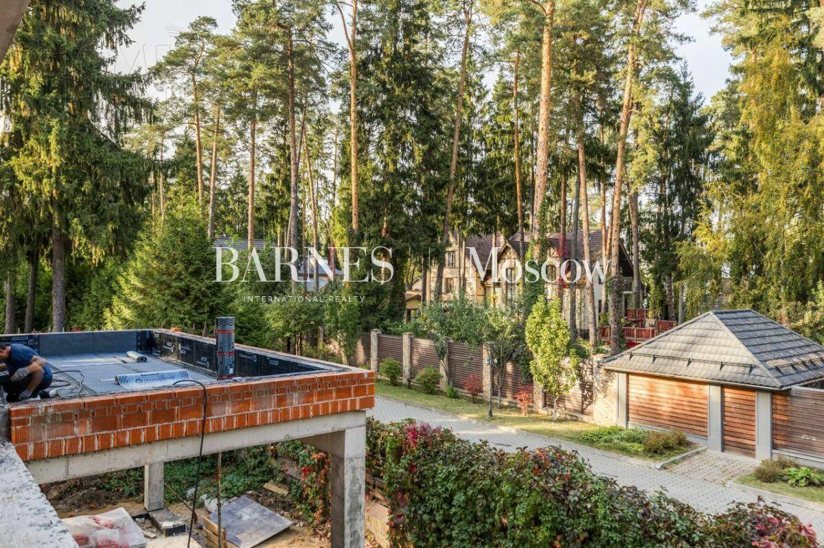 2-этажный коттедж 616 м² без отделки