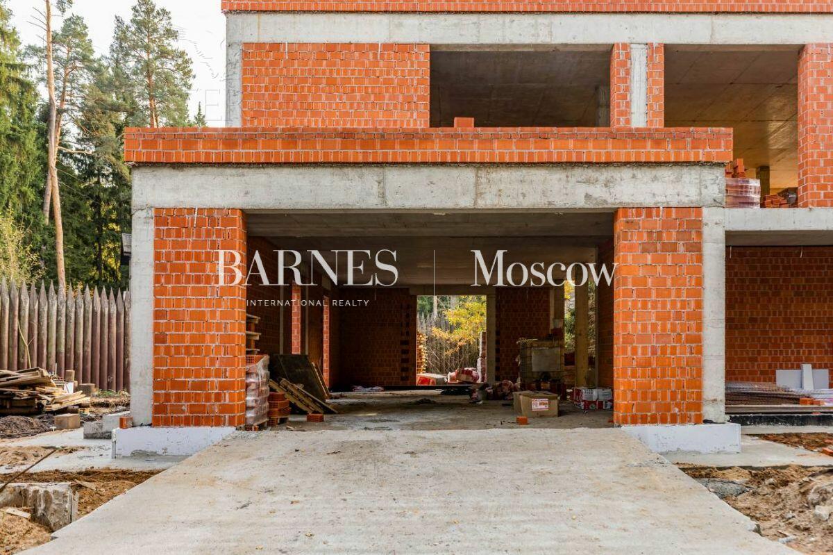 2-этажный коттедж 616 м² без отделки