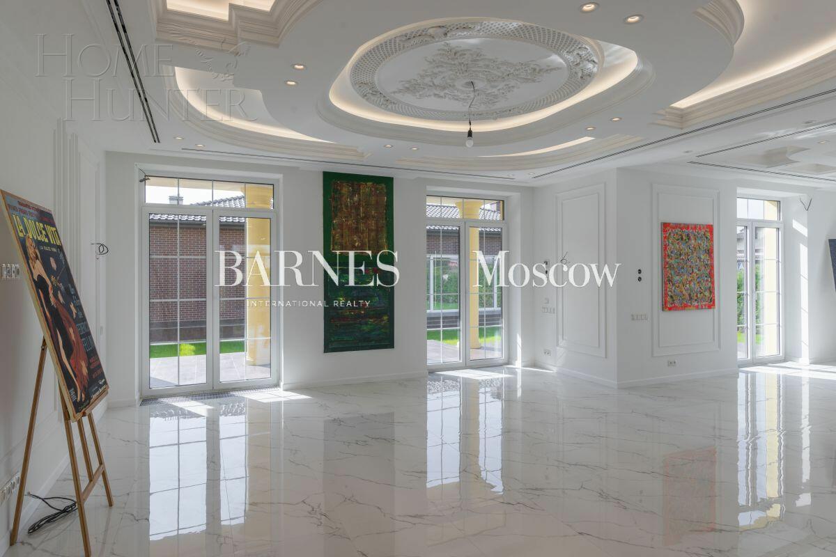 2-этажный коттедж 900 м² с отделкой