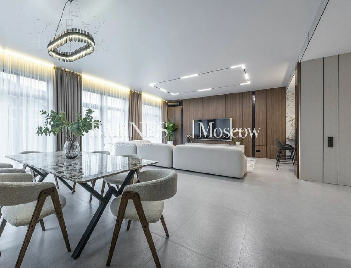 2-этажный коттедж 303 м² с отделкой