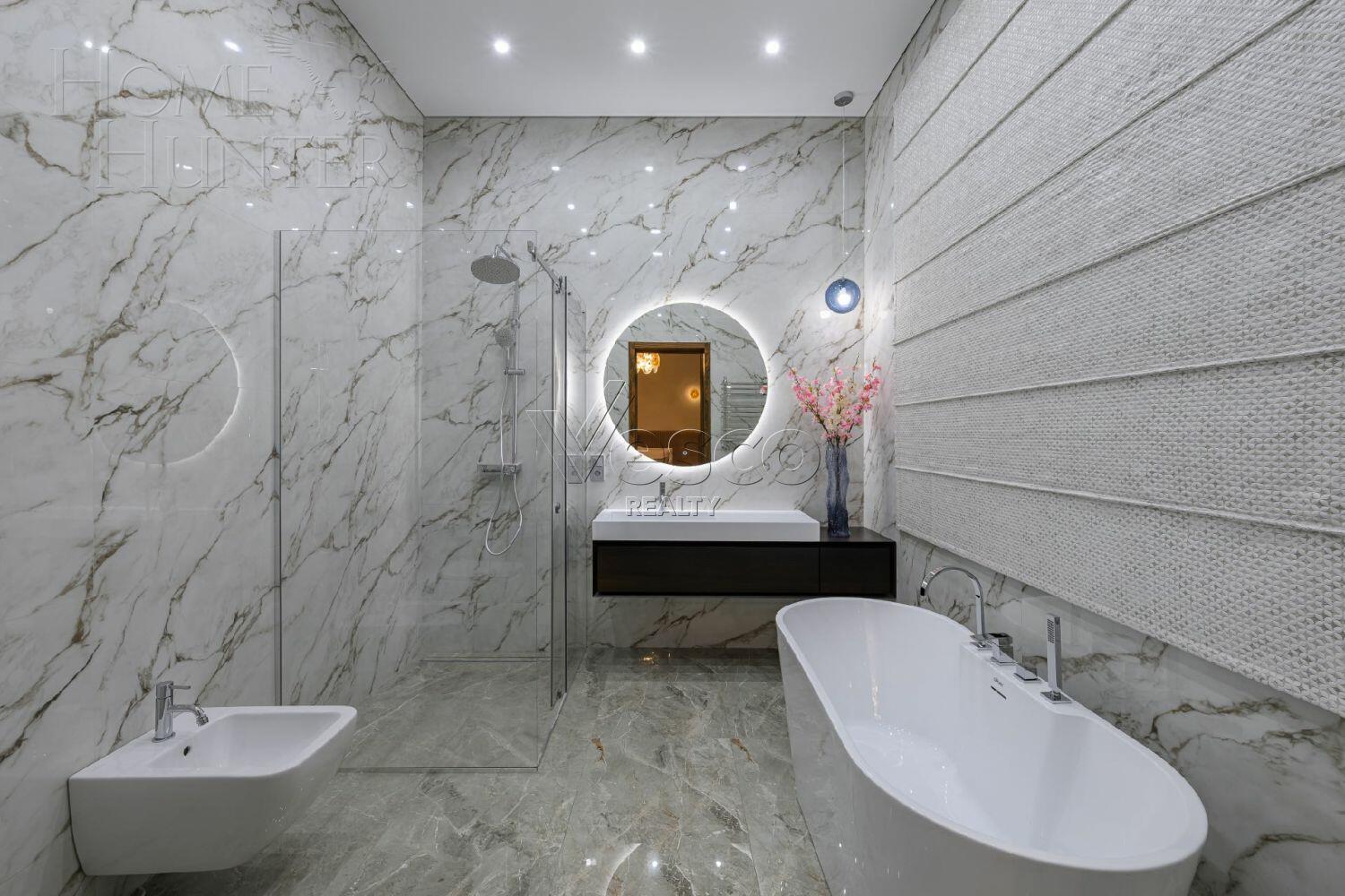 2-этажный коттедж 300 м² с отделкой