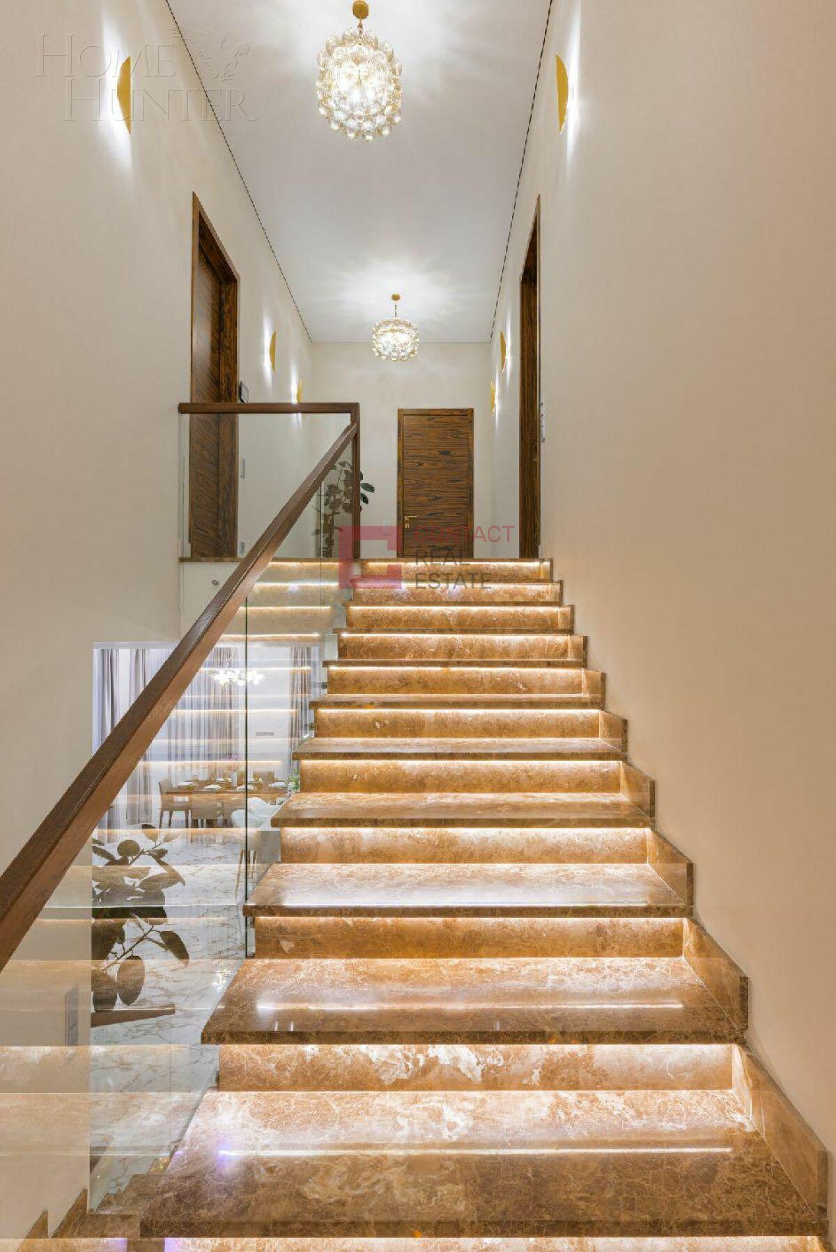 2-этажный коттедж 350 м² с отделкой