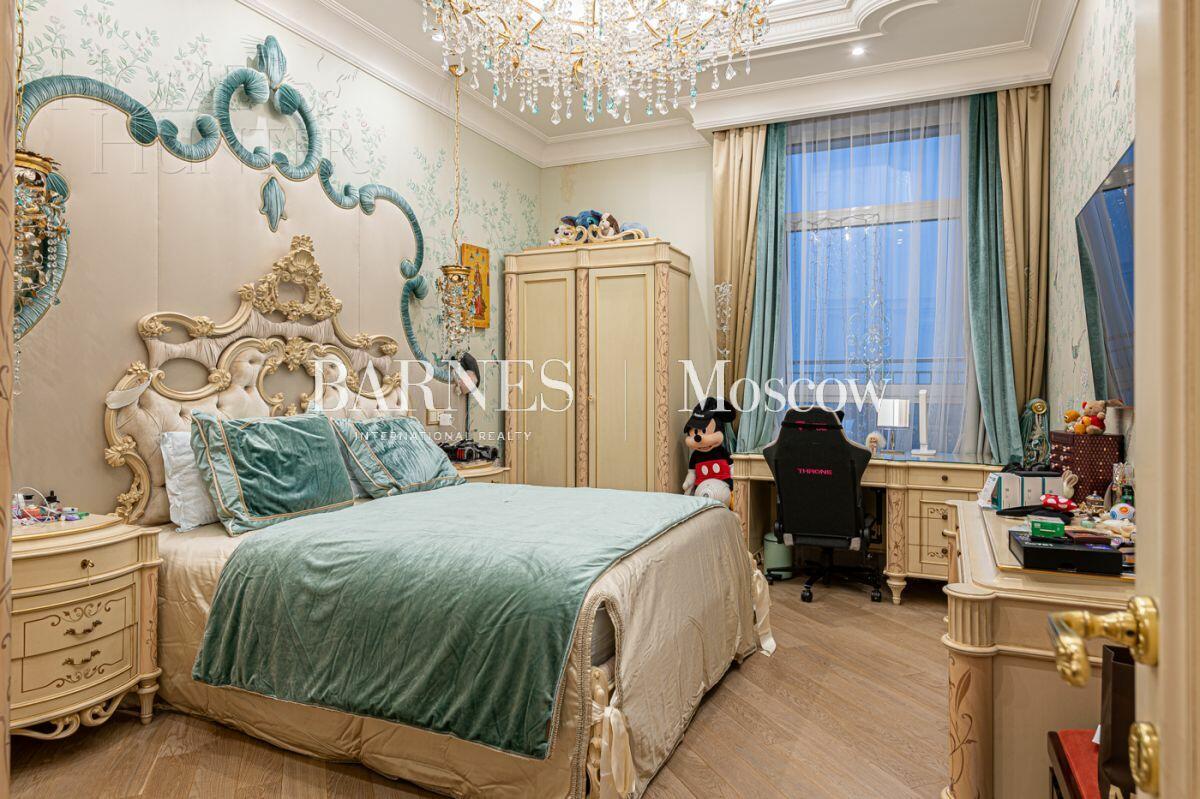 2-УРОВНЕВЫЙ ПЕНТХАУС С ОТДЕЛКОЙ 700 М² НА 12 ЭТАЖЕ