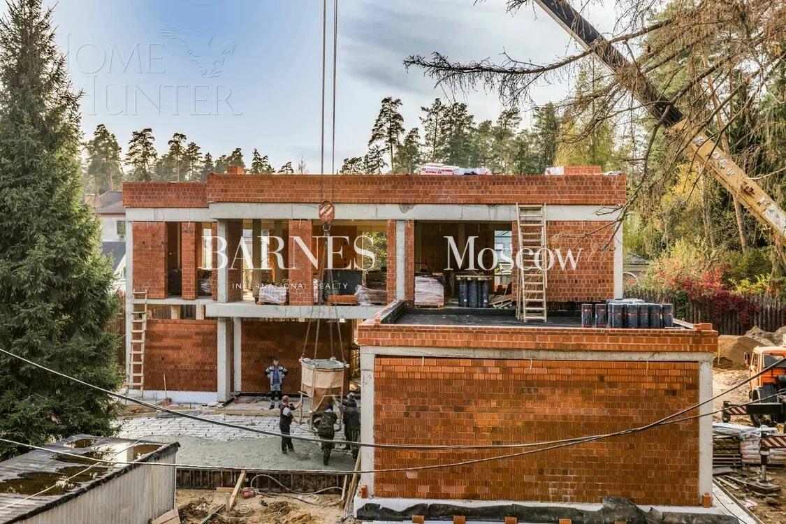 2-этажный коттедж 616 м² без отделки