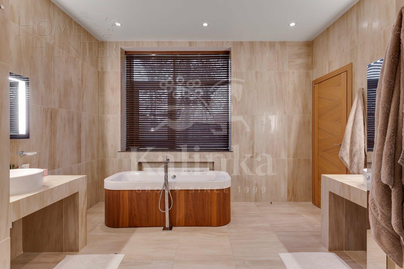 2-этажный коттедж 640 м² с отделкой