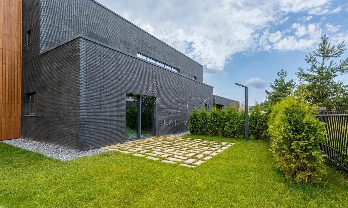 2-этажный коттедж 970 м² без отделки