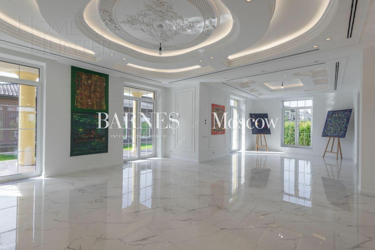 2-этажный коттедж 900 м² с отделкой