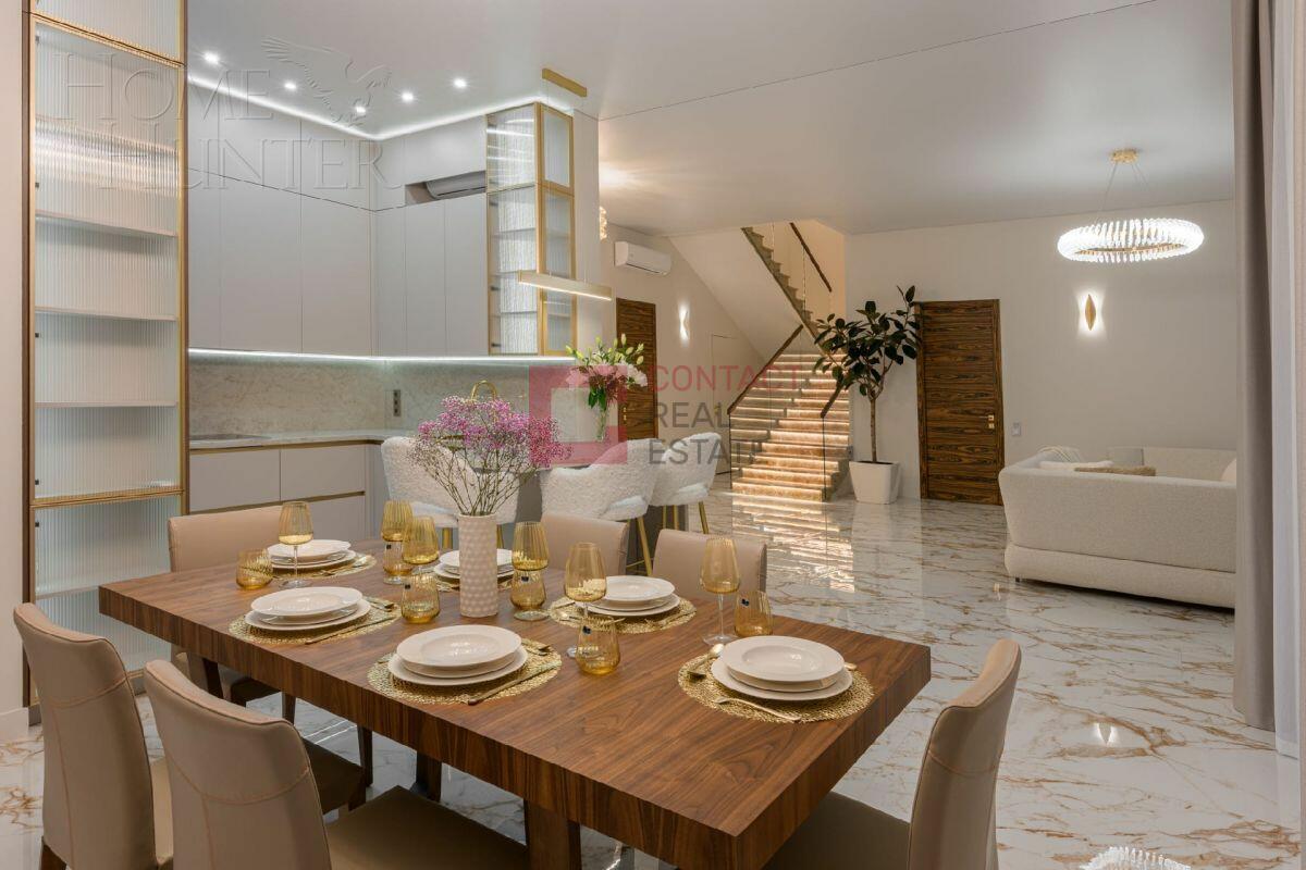 2-этажный коттедж 350 м² с отделкой