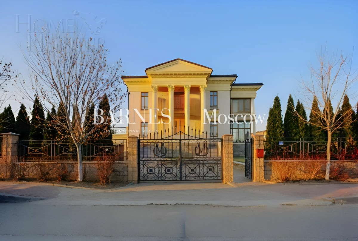 2-этажный коттедж 800 м² с отделкой