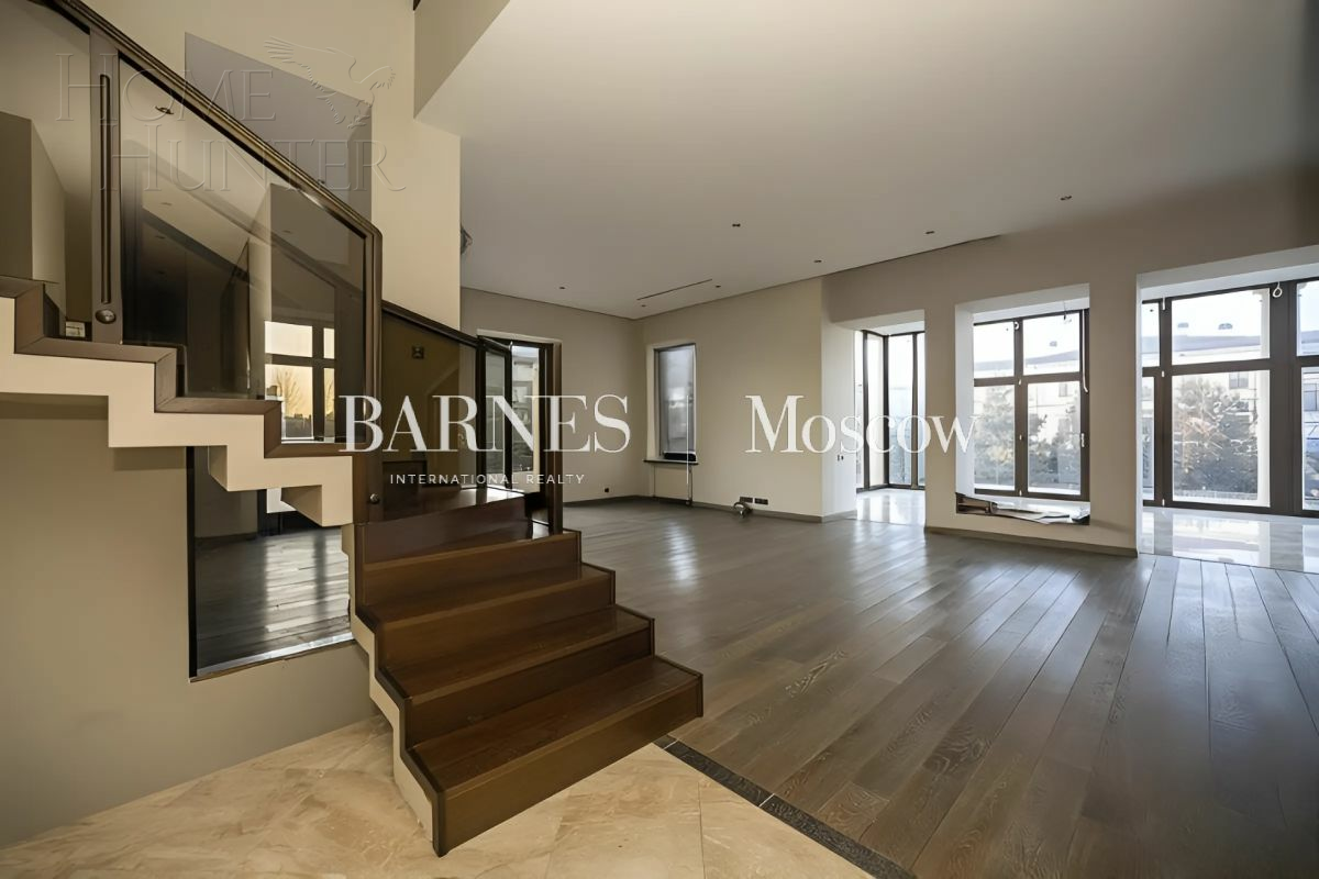 2-этажный коттедж 800 м² с отделкой