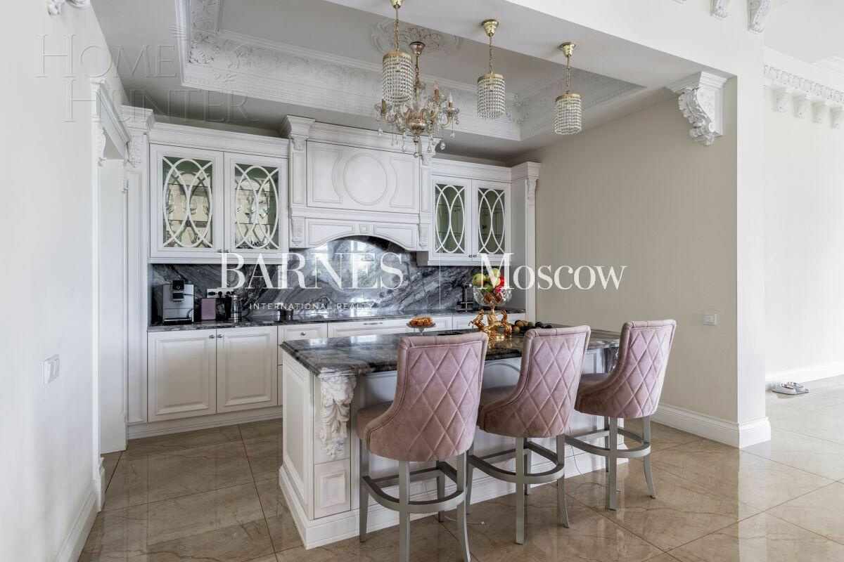 2-этажный коттедж 1 667 м² с отделкой