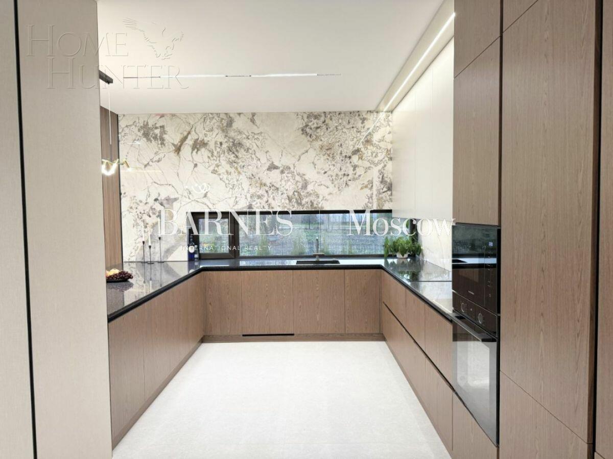 2-этажный коттедж 303 м² с отделкой