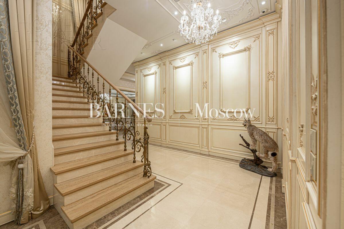 2-УРОВНЕВЫЙ ПЕНТХАУС С ОТДЕЛКОЙ 700 М² НА 12 ЭТАЖЕ