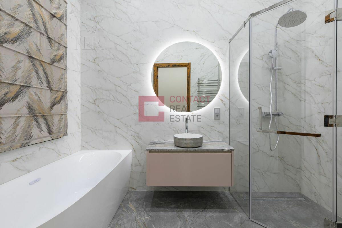 2-этажный коттедж 350 м² с отделкой