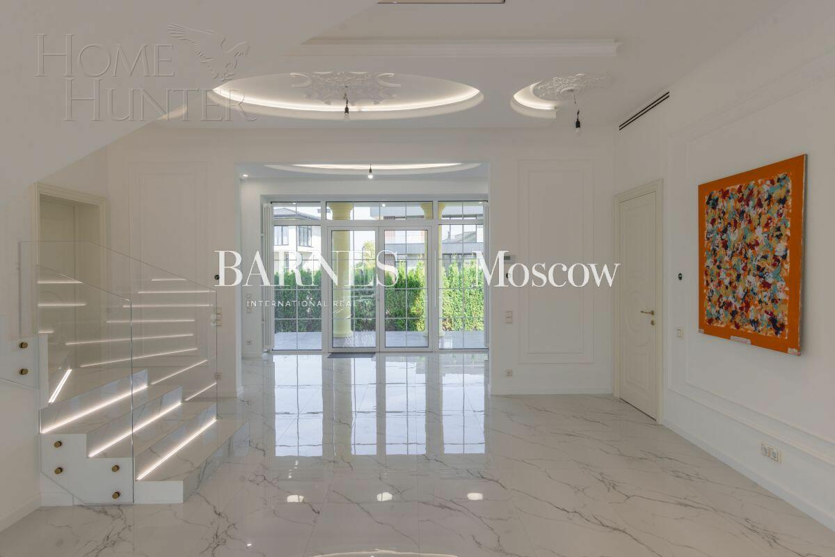 2-этажный коттедж 900 м² с отделкой