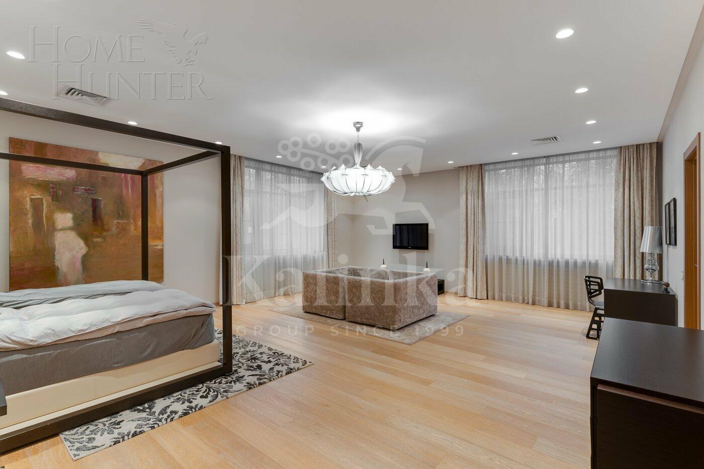 2-этажный коттедж 640 м² с отделкой