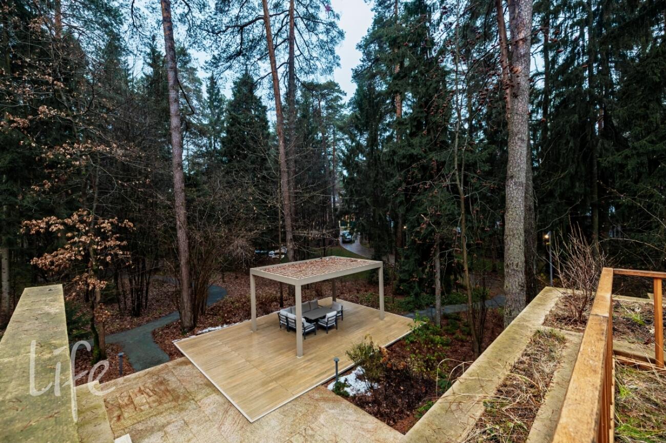 2-этажный коттедж 1 330 м² с отделкой