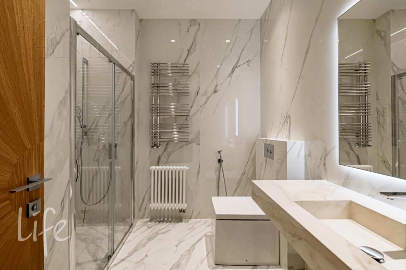 2-этажный коттедж 1 330 м² с отделкой