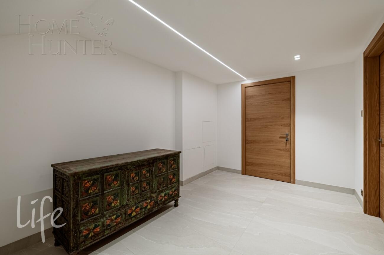 2-этажный коттедж 1 330 м² с отделкой