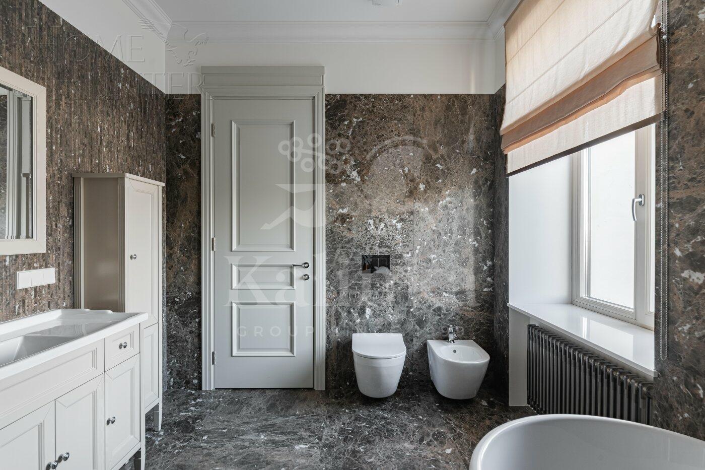 2-этажный коттедж 1 250 м² с отделкой