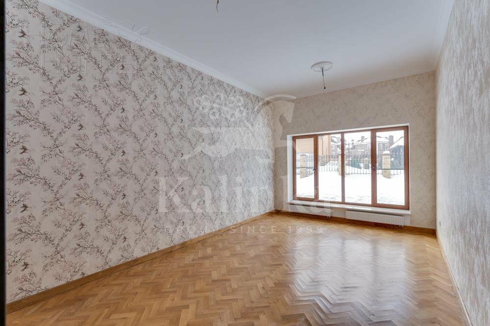 2-этажный коттедж 693.5 м² с отделкой