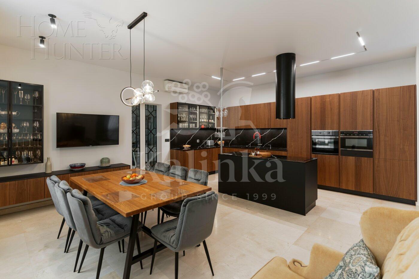 2-этажный коттедж 810 м² с отделкой