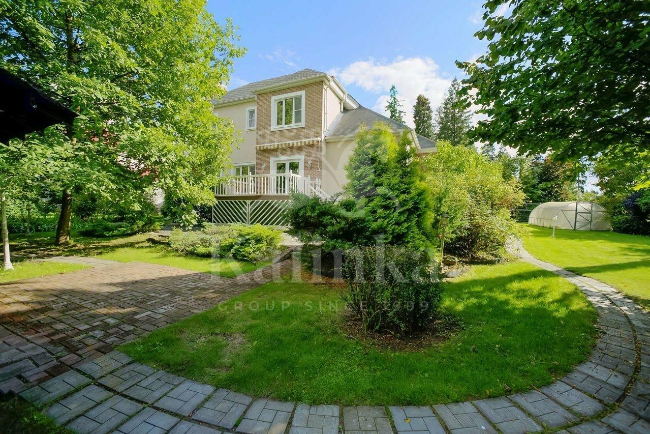 2-этажный коттедж 450 м² с отделкой