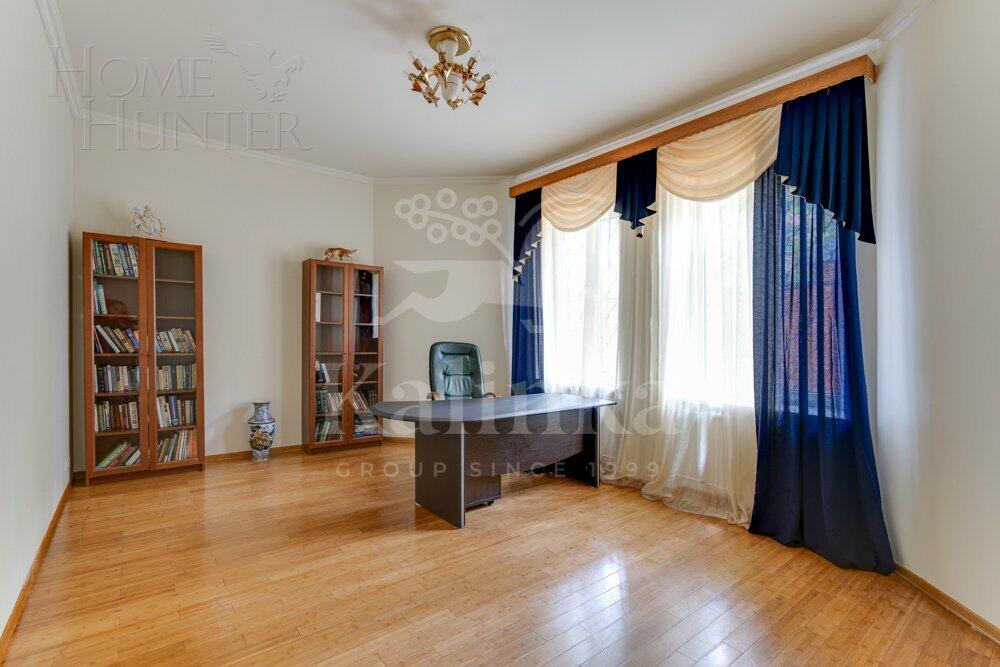 2-этажный коттедж 370 м² с отделкой