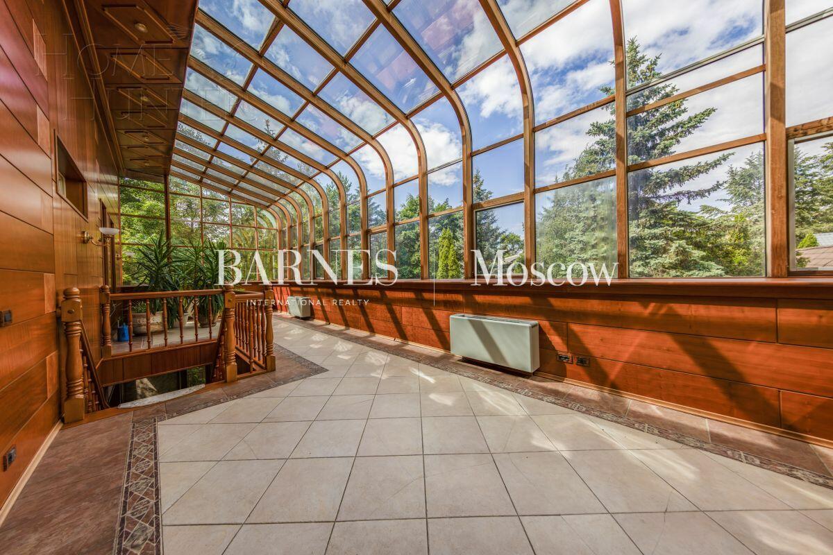 2-этажный коттедж 800 м² с отделкой