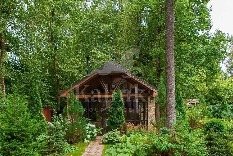 3-этажный коттедж 400 м² с отделкой