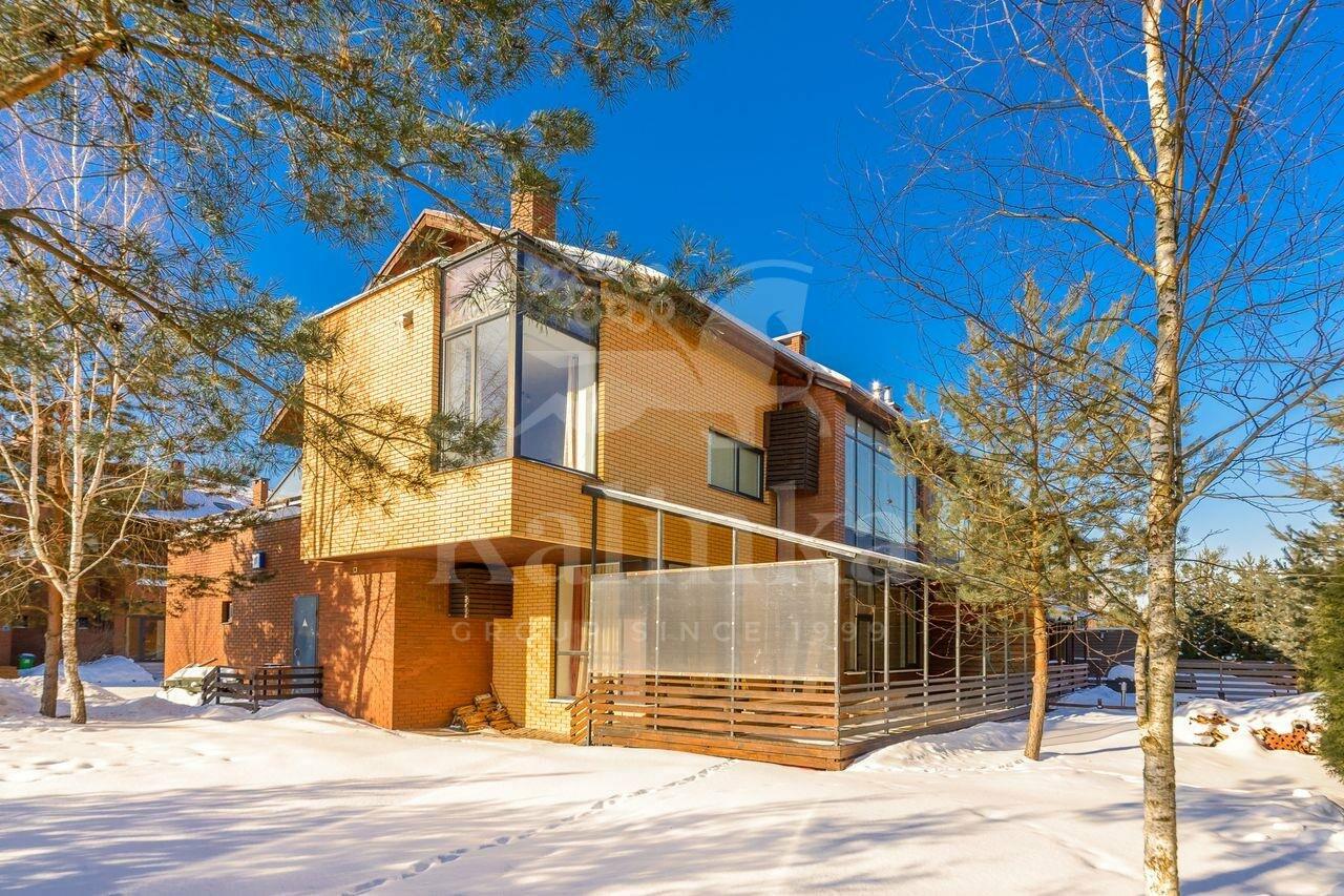 3-этажный таунхаус 405 м² с отделкой