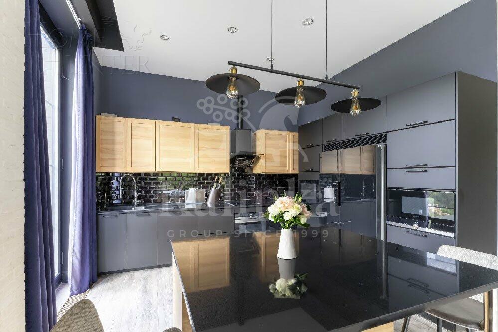 2-этажный коттедж 440 м² с отделкой