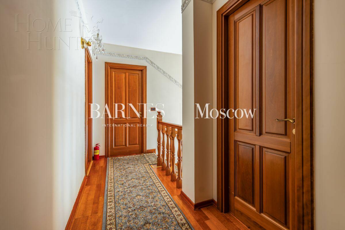 2-этажный коттедж 800 м² с отделкой