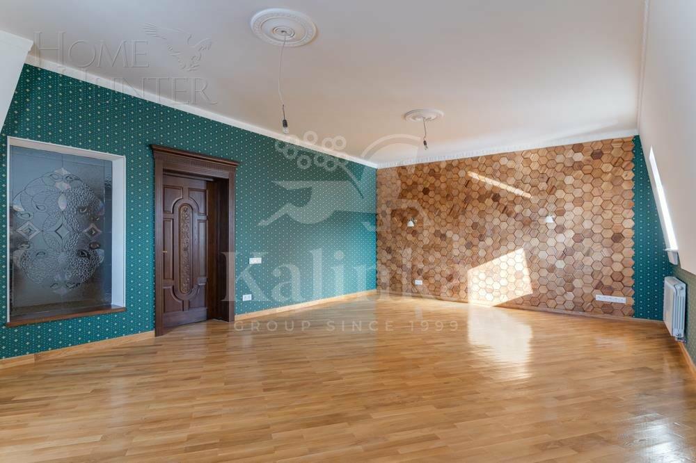 2-этажный коттедж 693.5 м² с отделкой