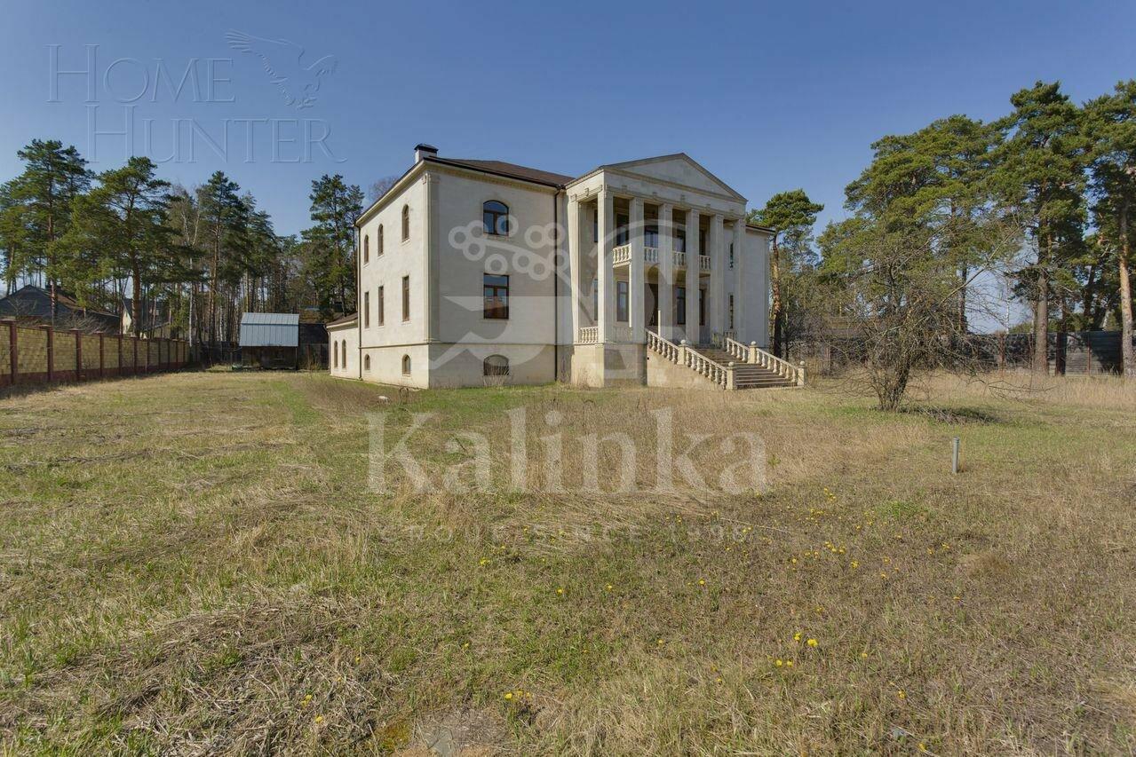 2-этажный коттедж 1 096 м² с отделкой