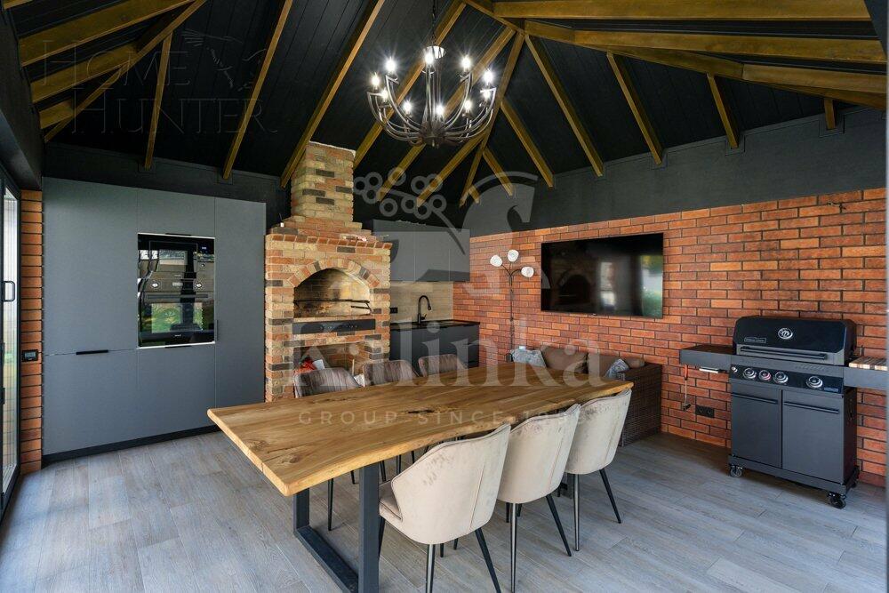 3-этажный таунхаус 400 м² с отделкой