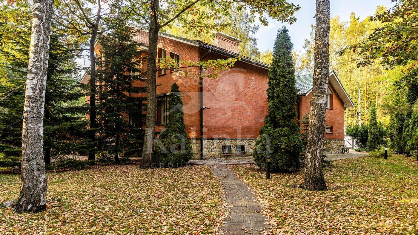 2-этажный коттедж 386 м² без отделки