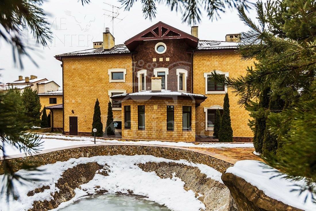 2-этажный коттедж 700 м² с отделкой