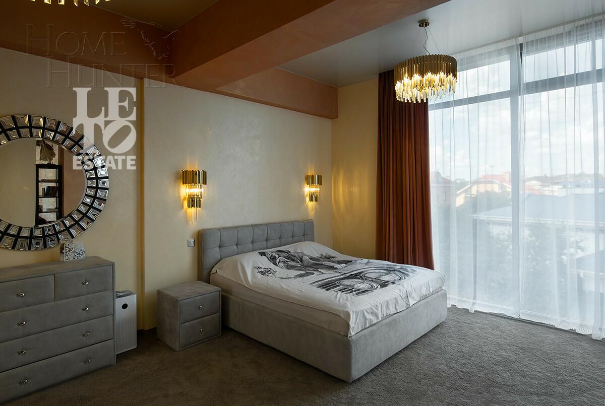 2-этажный коттедж 650 м² с отделкой