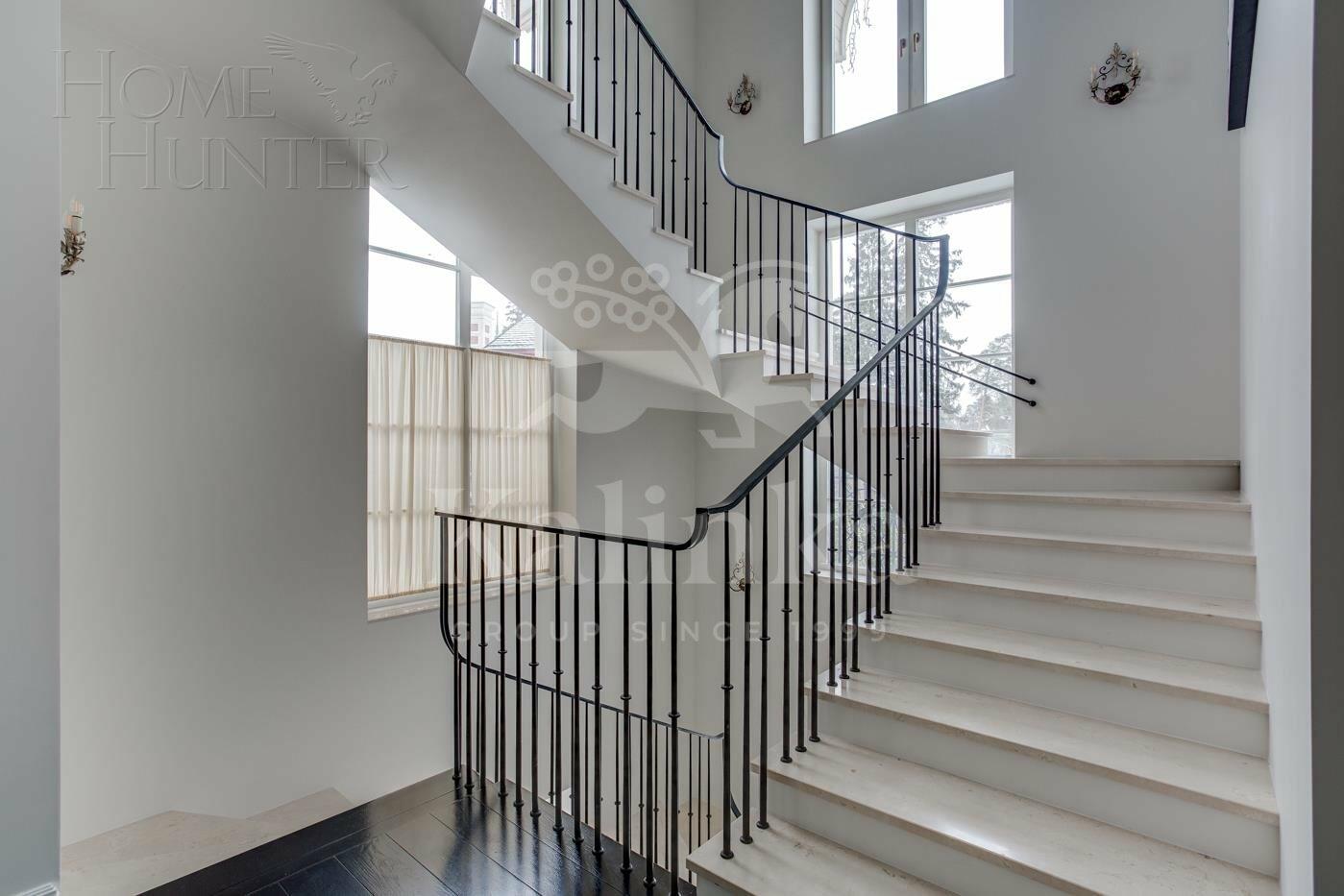 2-этажный коттедж 580 м² с отделкой