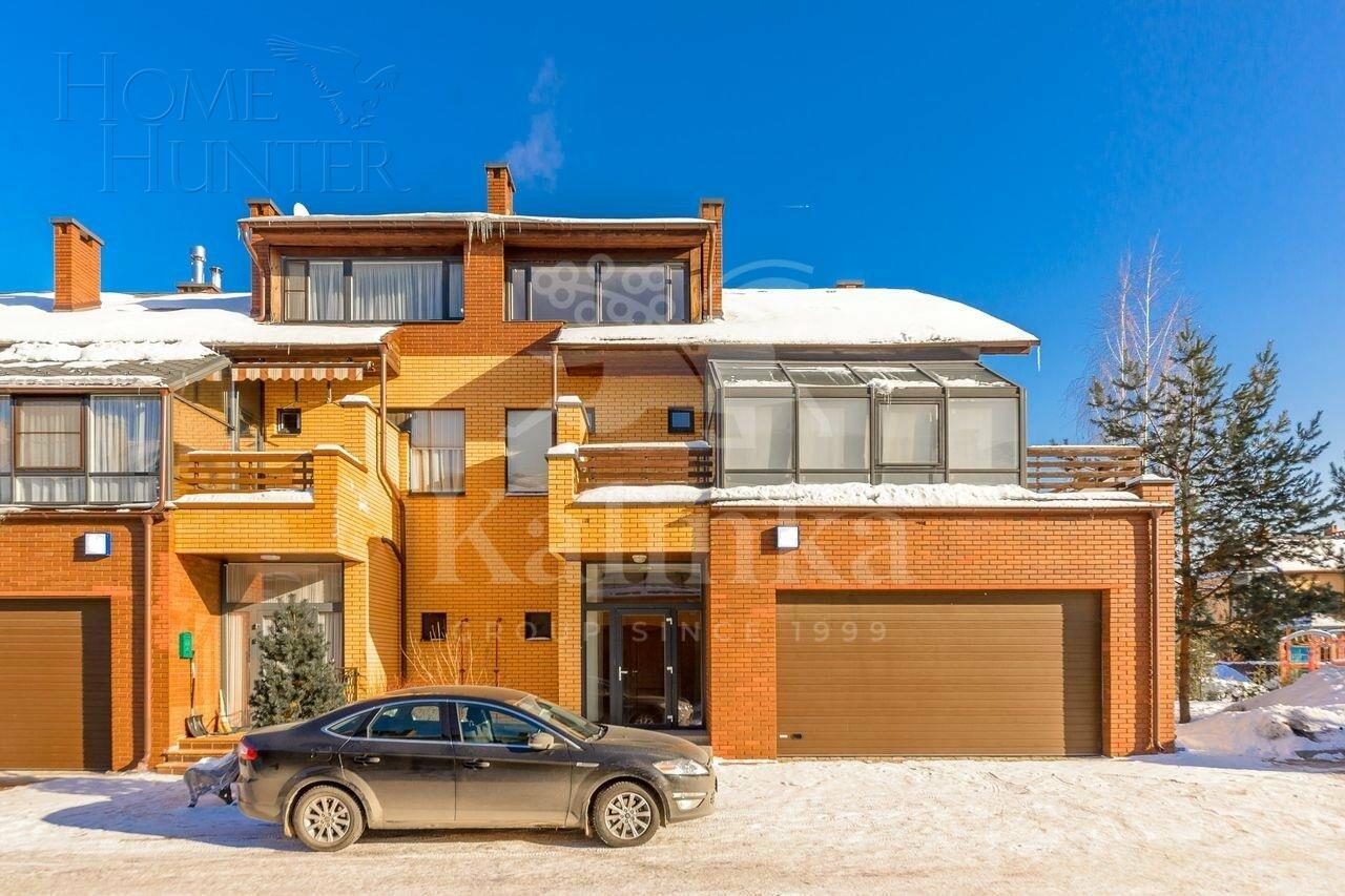 3-этажный таунхаус 405 м² с отделкой