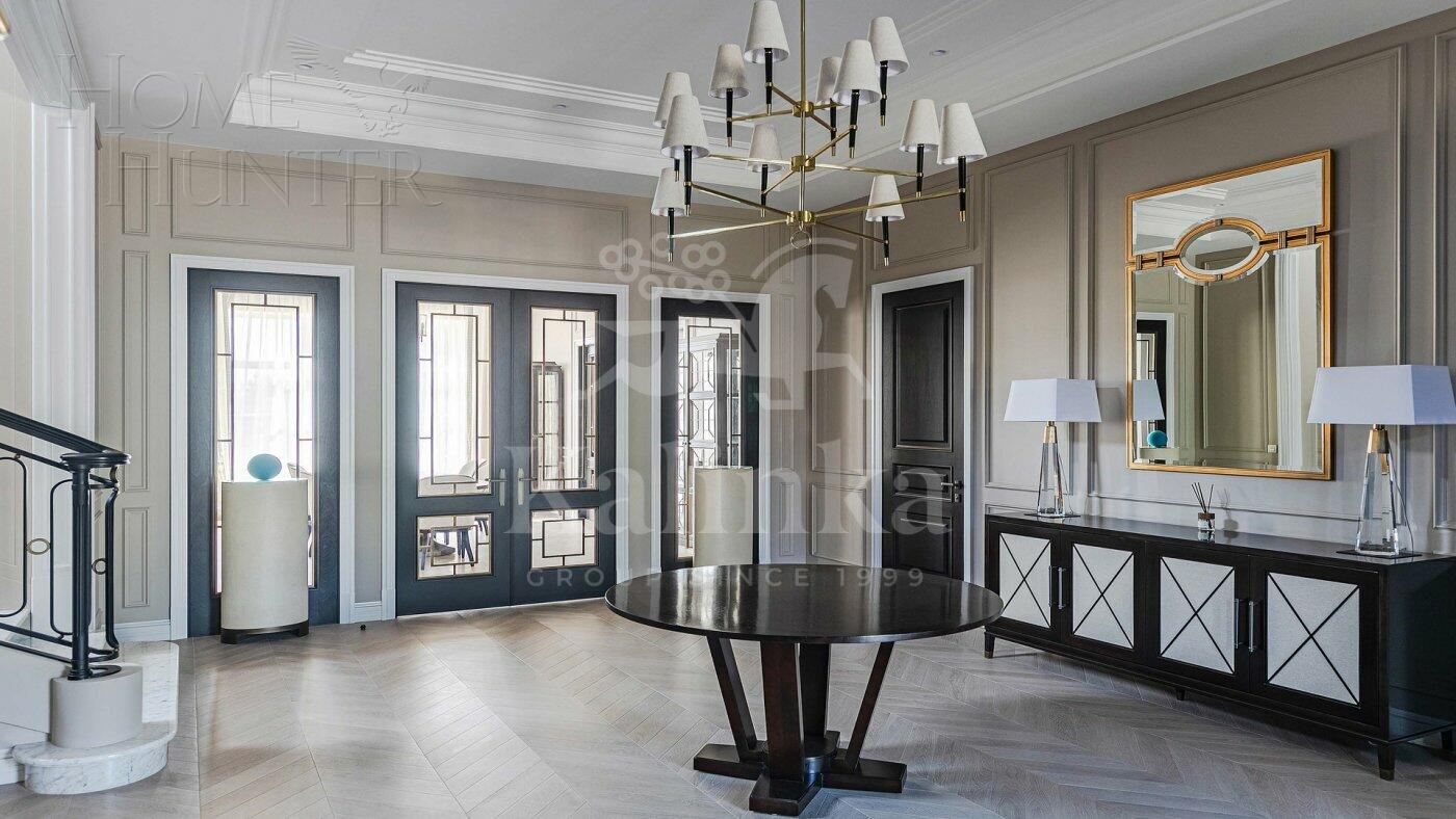 2-этажный коттедж 863 м² с отделкой