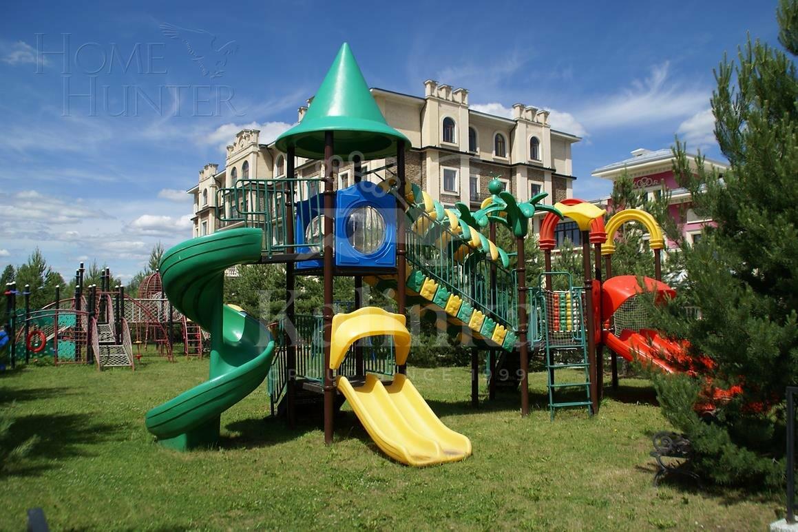 3-этажный таунхаус 608 м² с отделкой