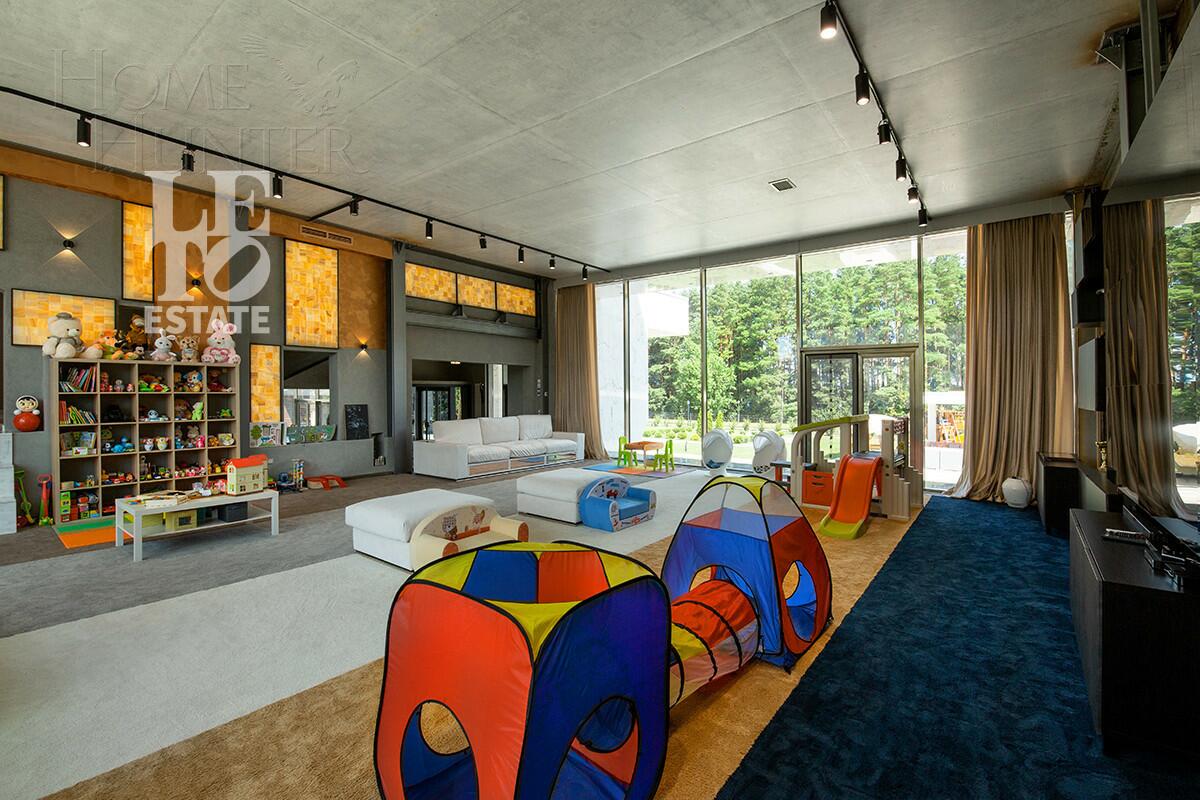 2-этажный коттедж 650 м² с отделкой