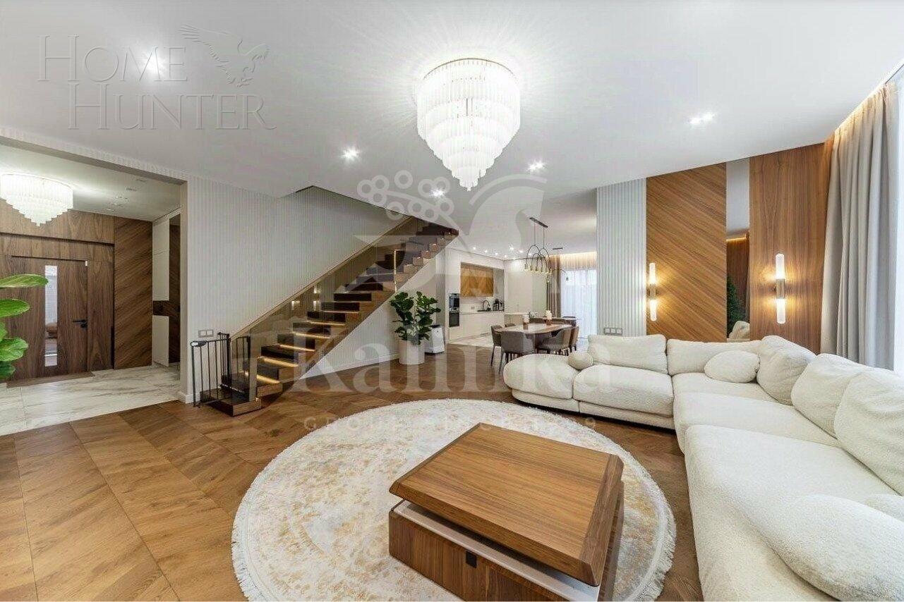 2-этажный коттедж 357 м² с отделкой