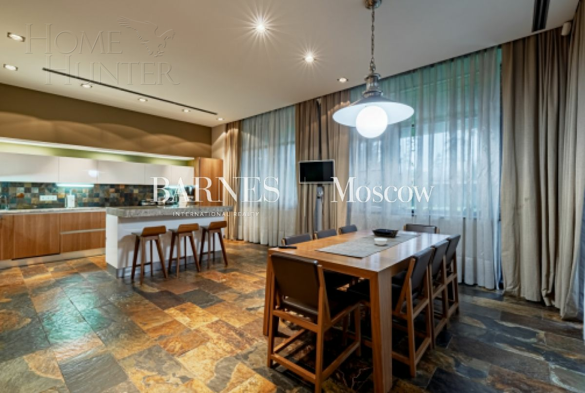 2-этажный коттедж 640 м² с отделкой