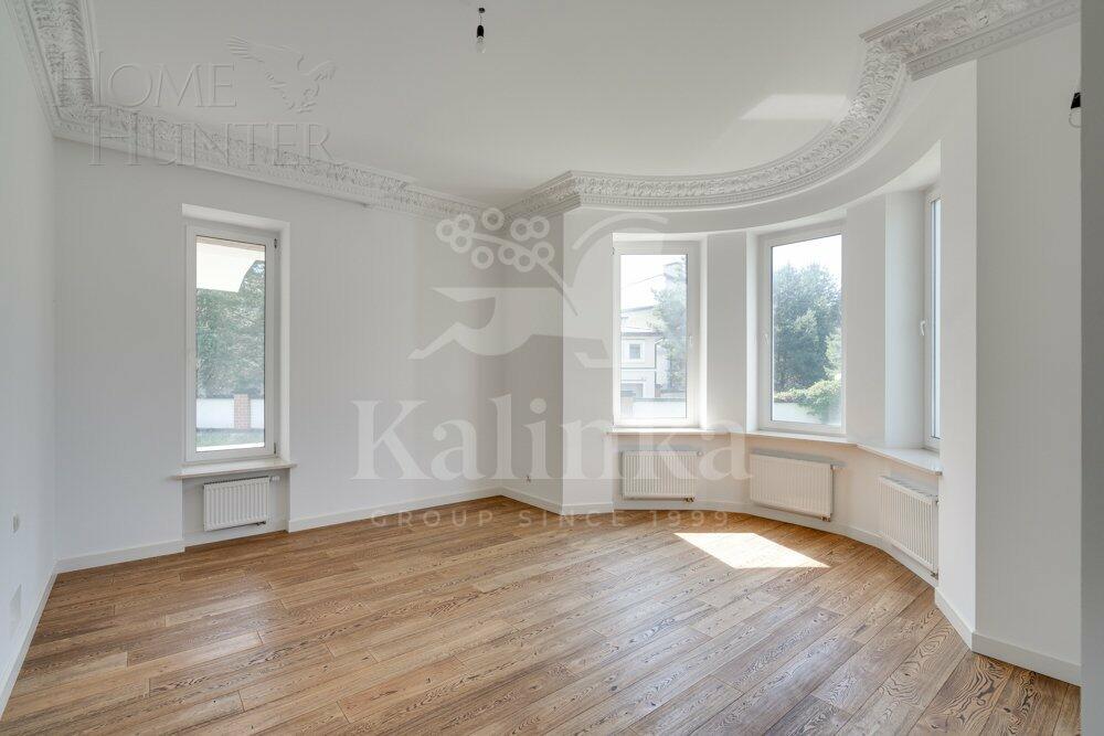 2-этажный коттедж 1 111 м² с отделкой