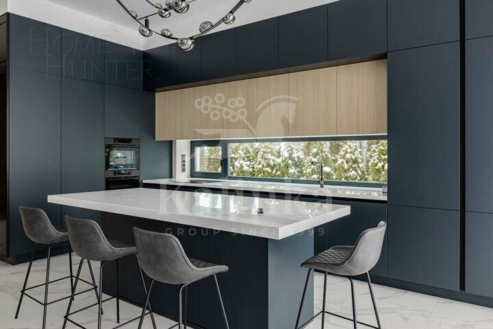 2-этажный коттедж 320 м² с отделкой