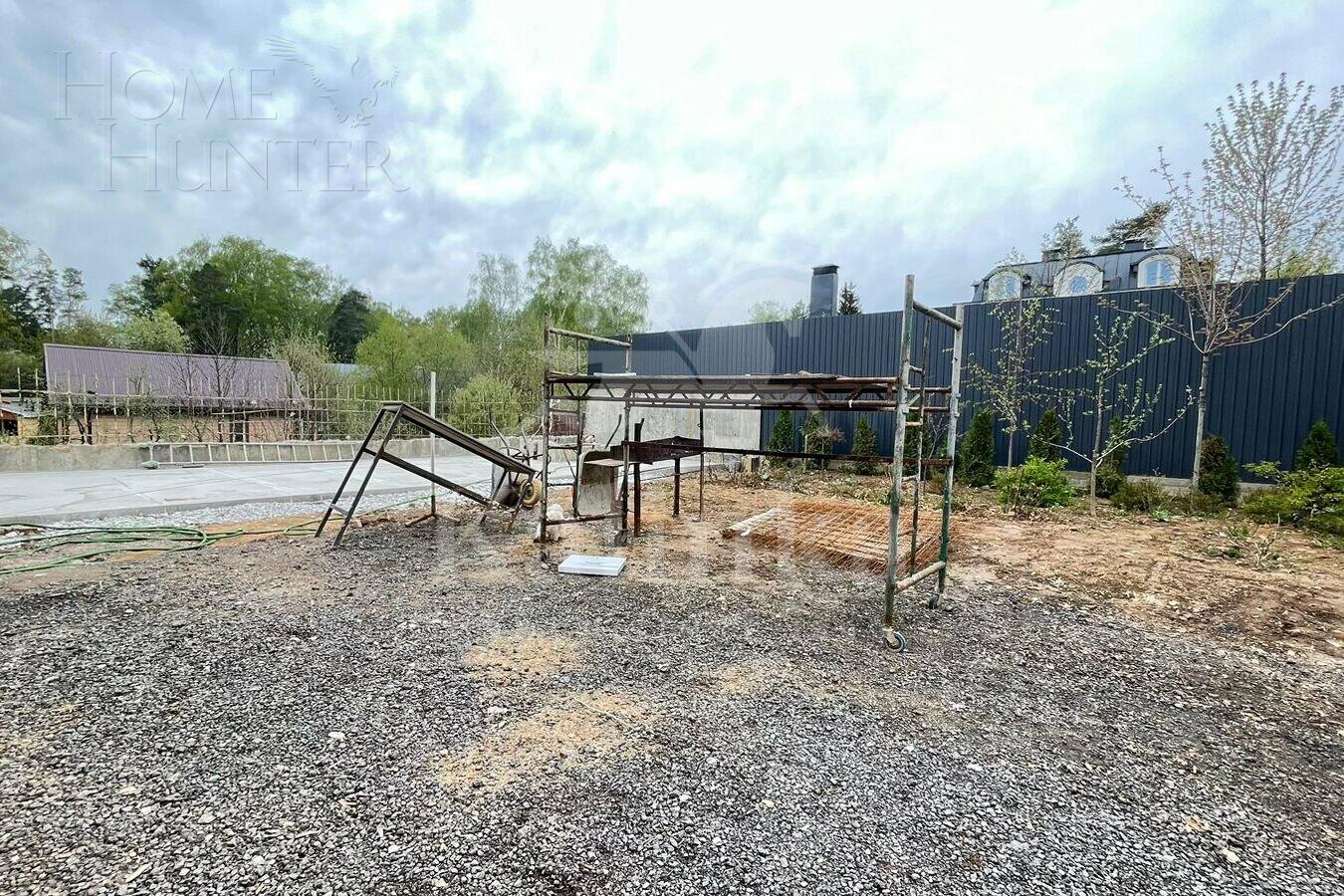 3-этажный коттедж 960 м² без отделки