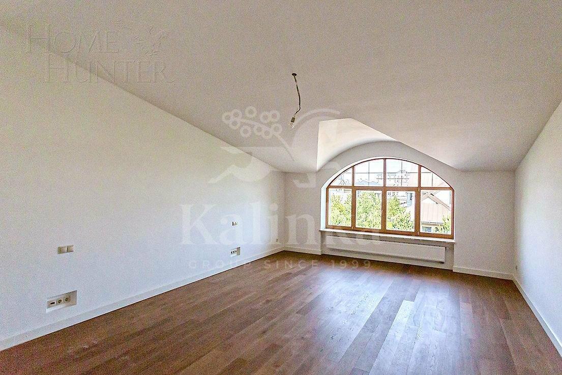 3-этажный таунхаус 608 м² с отделкой